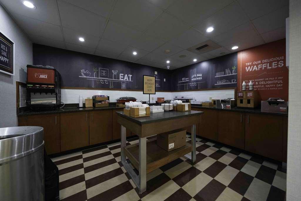 Hampton Inn St. Louis - Westport Мериленд Хайтс Екстериор снимка