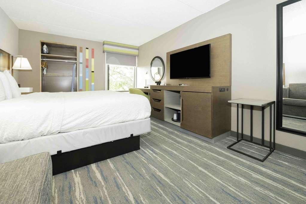 Hampton Inn St. Louis - Westport Мериленд Хайтс Стая снимка