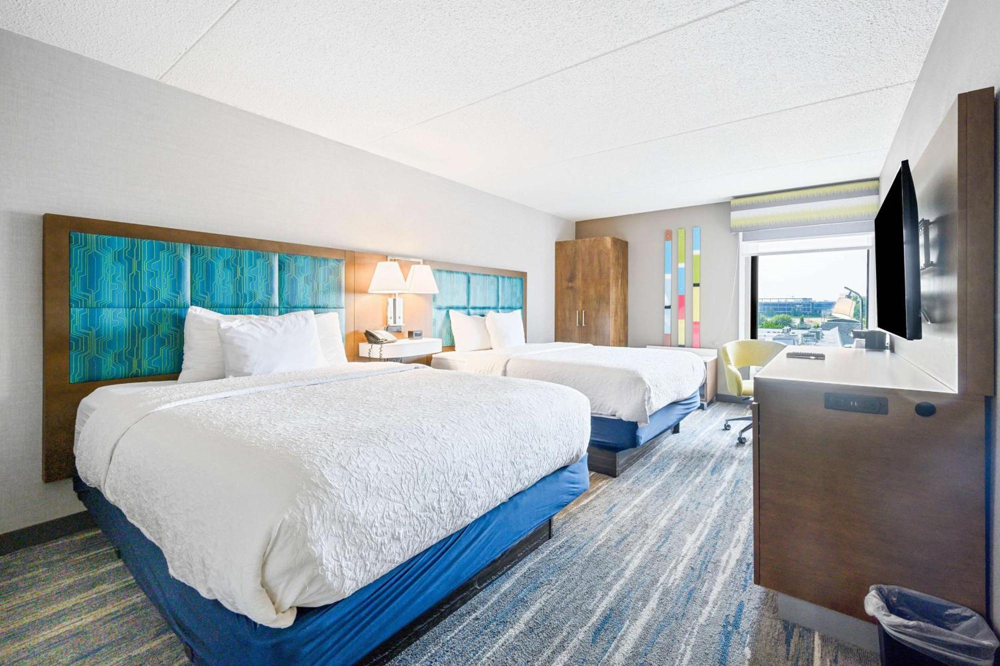 Hampton Inn St. Louis - Westport Мериленд Хайтс Екстериор снимка